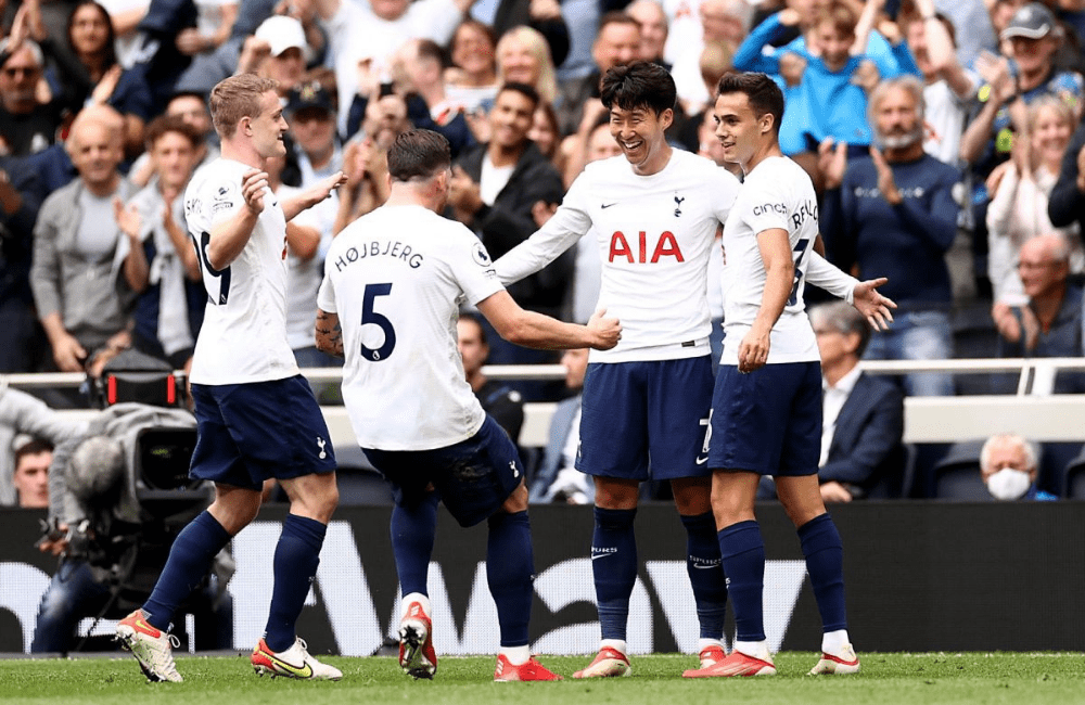 Tottenham lidera la tabla de posiciones con 3 victorias en 3 juegos disputados.