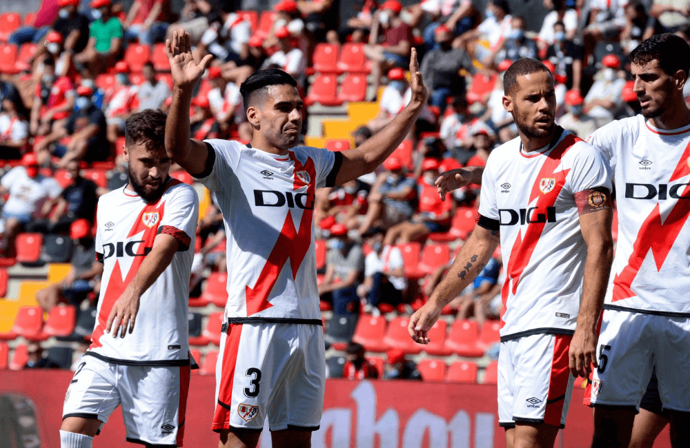 Falcao debutó con un gol para sumar el 3-0.