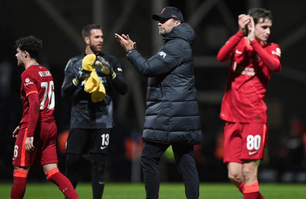 Liverpool avanza en la Carabao Cup tras dejar en el camino al Preston.