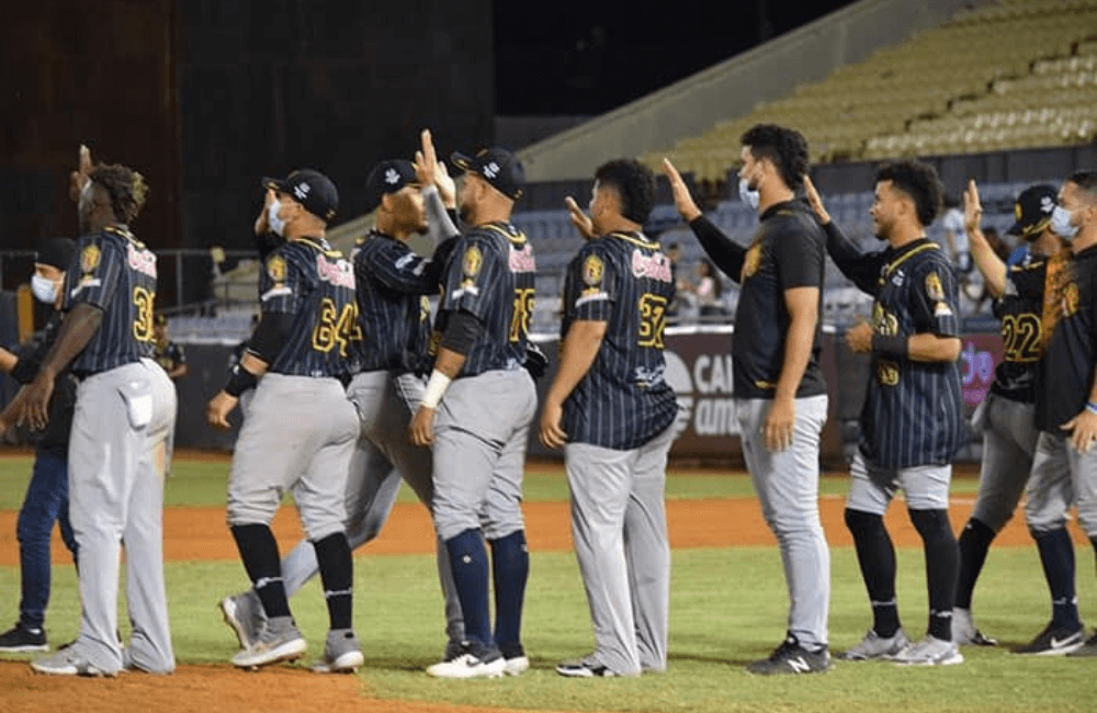 Los Leones superaron a los Bravos de Margarita.