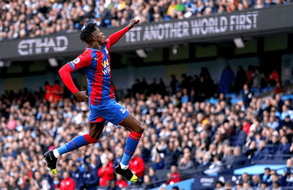 El Crystal Palace aprovechó la expulsión del jugador del City.