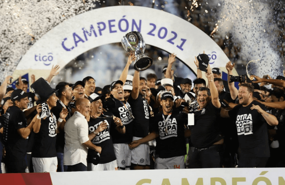 Olimpia campeón de la Supercopa de Paraguay.