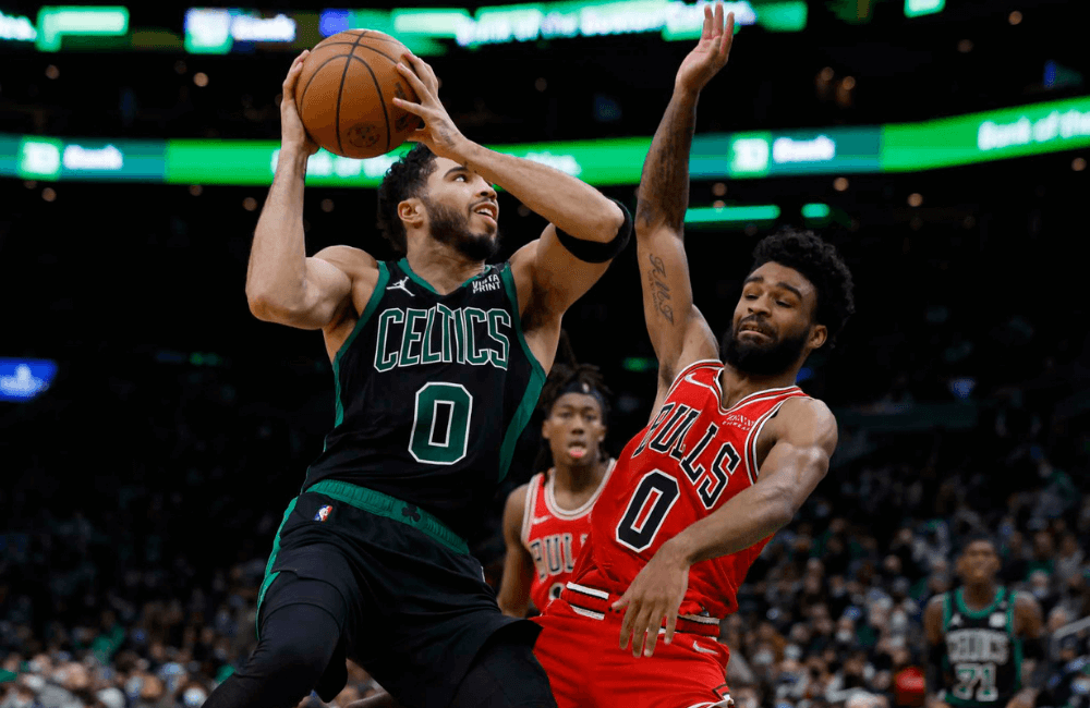 Boston Celtics venció a Chicago de la mano de Jayson Tatum.