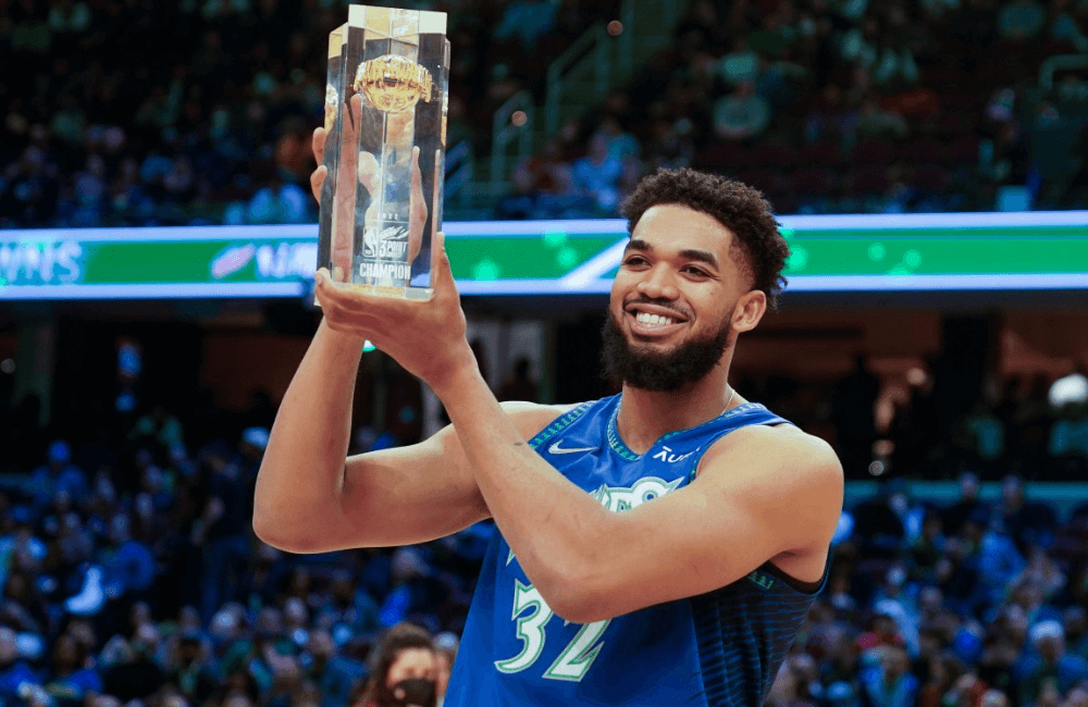 Karl Anthony-Towns se convirtió en el primer pívot en ganar este premio.