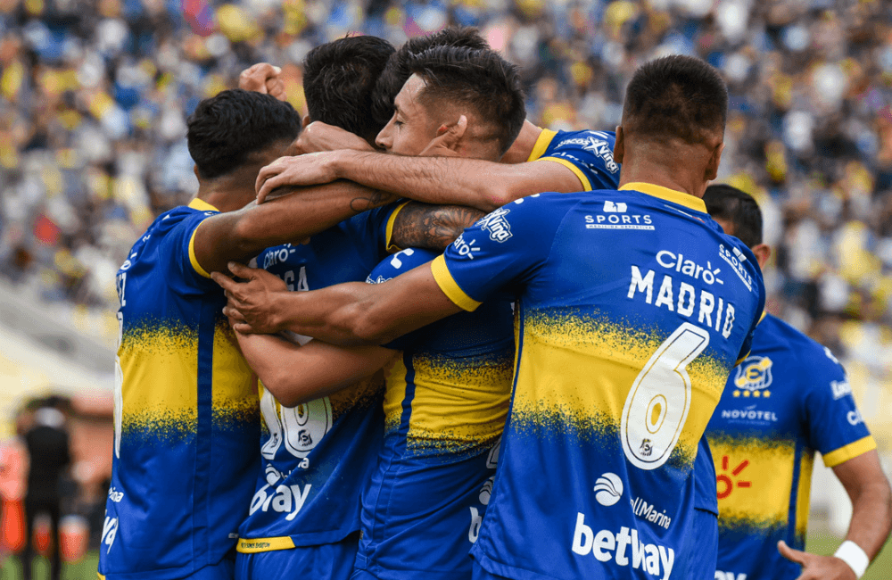 Everton goleó al Monagas SC.