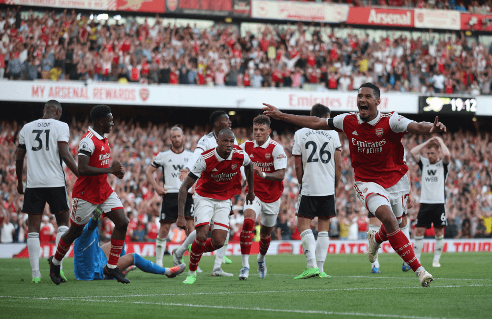 Arsenal se mantiene invisto en la Premier League.