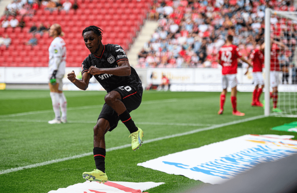 El Bayer Leverkusen se repuso de la derrota pasada y goleó 0-3 al Mainz 05.