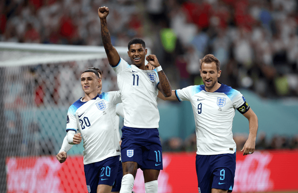 Inglaterra goleó 2-0 a Irán en el Mundial de Fútbol.