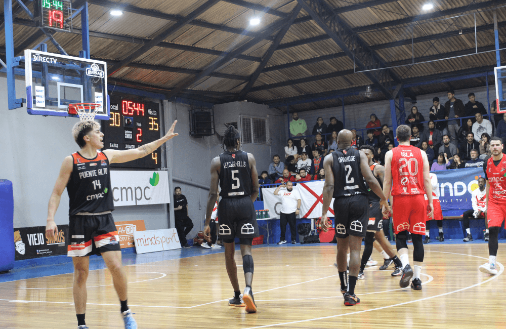 Puente Alto Club Deportivo mejoró su récord a 15 victorias y 7 derrotas, consolidándose en el tercer lugar de la LNB Chile,