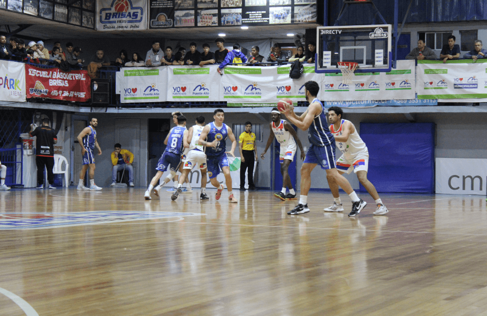 Puente Alto vencio a Puerto Varas en la LNB de Chile 2