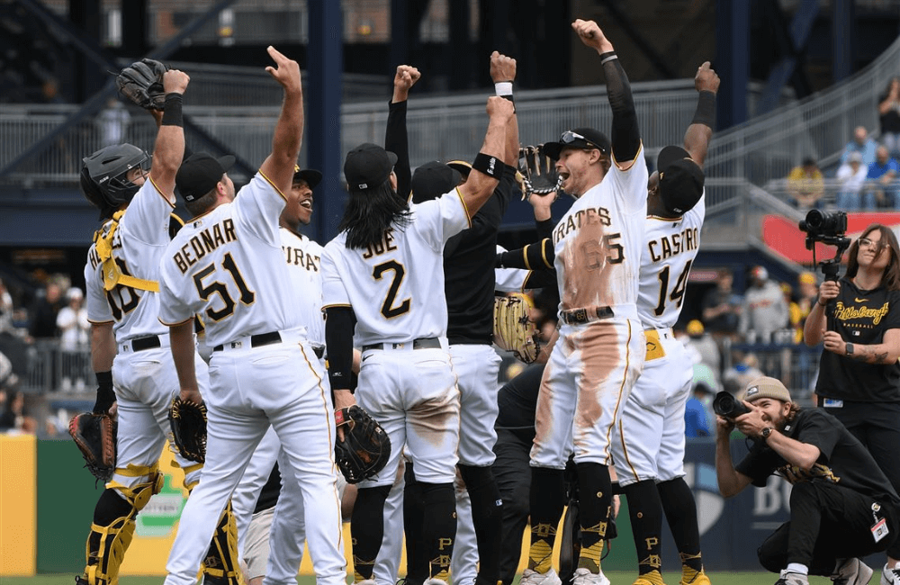 Los Piratas de Pittsburgh derrotaron este jueves en la MLB a Los Ángeles Dodgers 6-2.