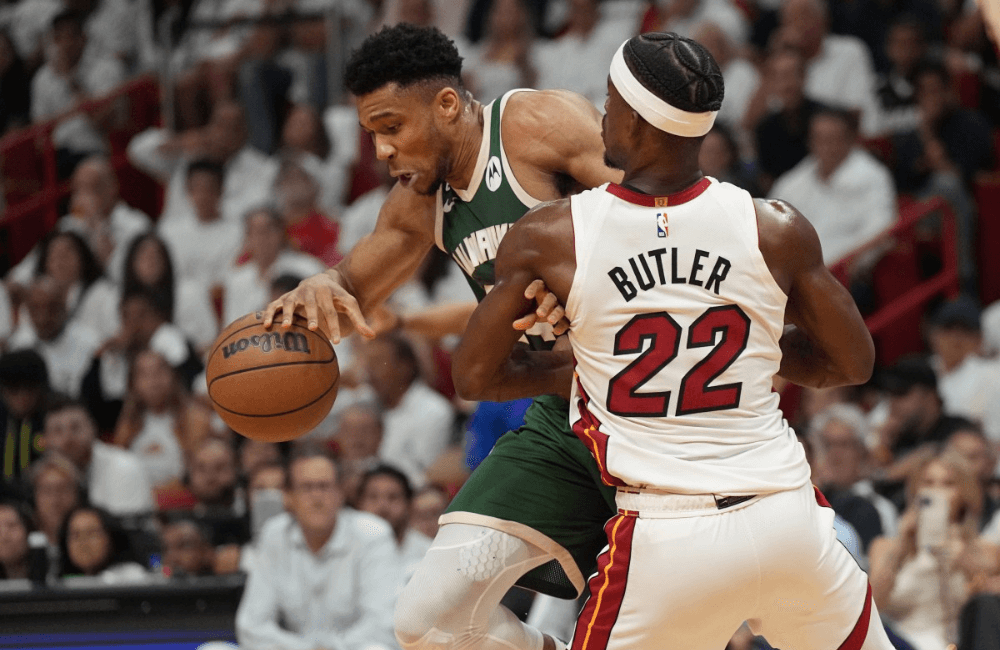 Miami Heat lidera la serie ante Milwaukee Bucks.