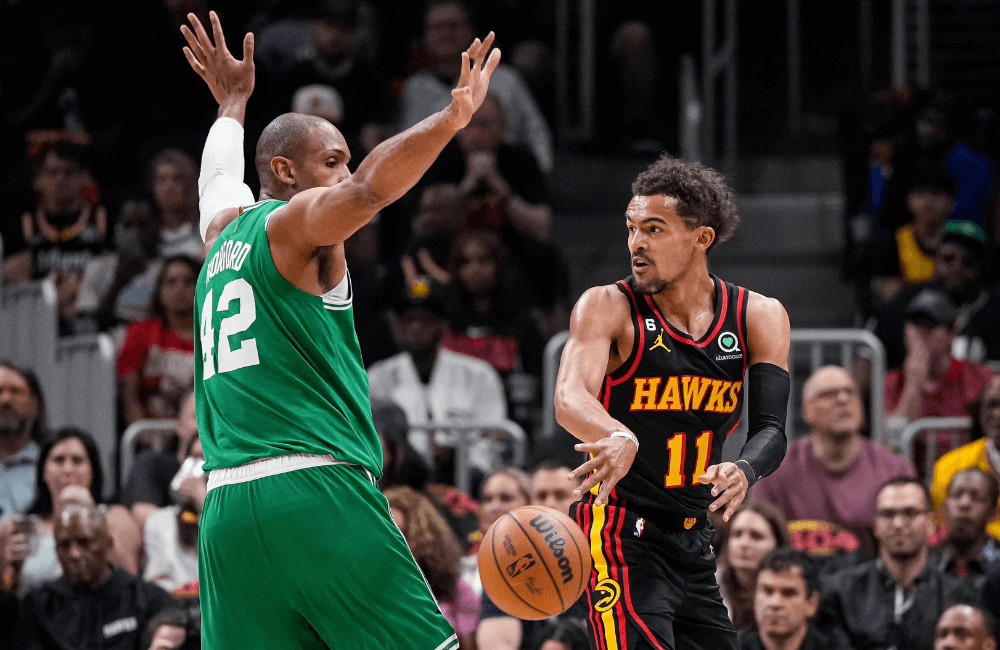 Trae Young lideró la primera victoria de Atlanta.