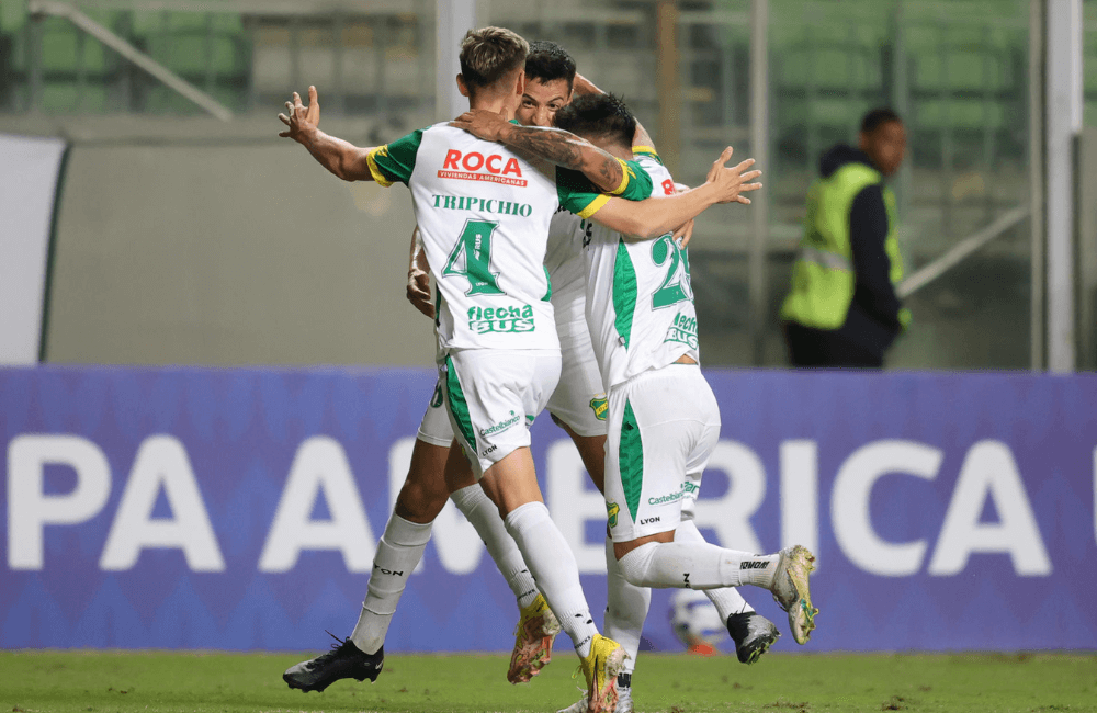 Defensa y Justicia derrotó a América Mineiro, 2-3 en Brasil.