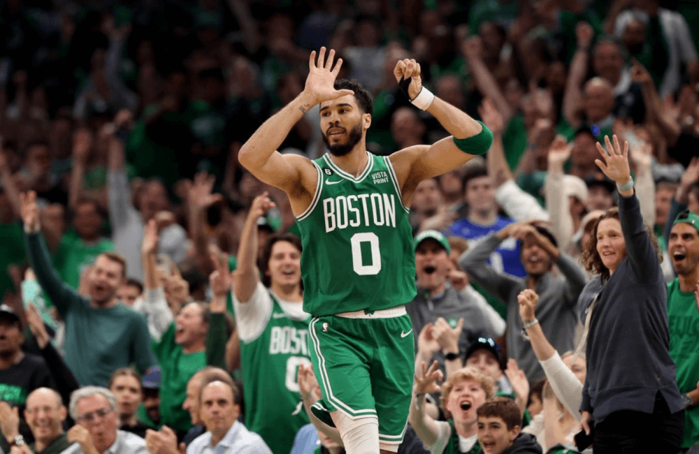 Jayson Tatum lideró el triunfo de Boston Celtics con 51 pts.