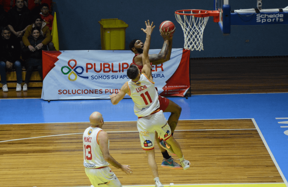 Markus Kennedy fue el MVP en la victoria de CDC Los Leones.