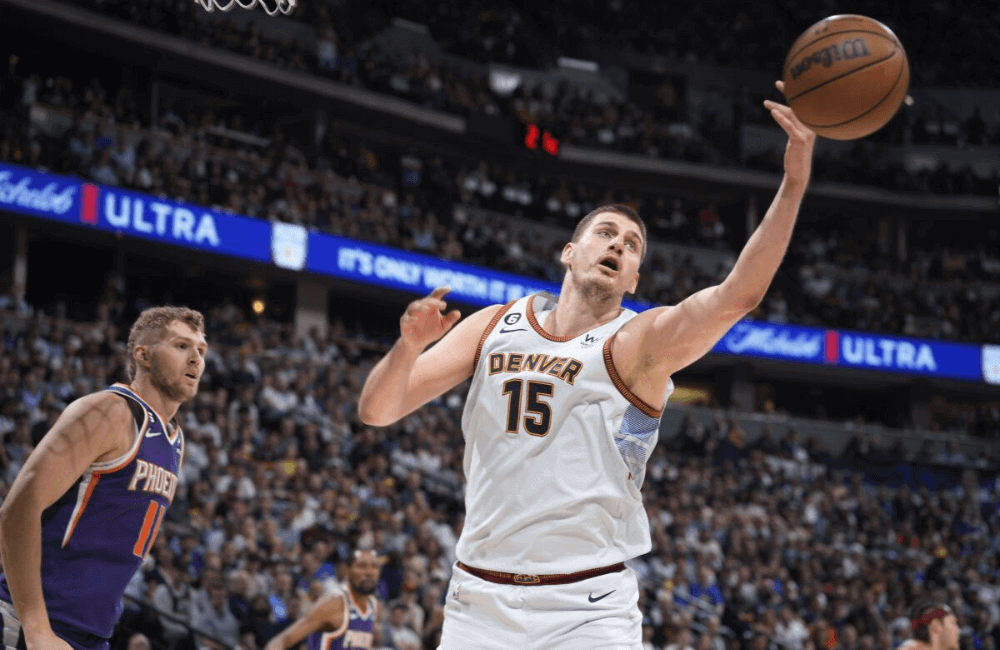 Nikola Jokic lideró nuevamente el triunfo con un triple-doble de 29 puntos, 12 asistencias y 13 rebotes