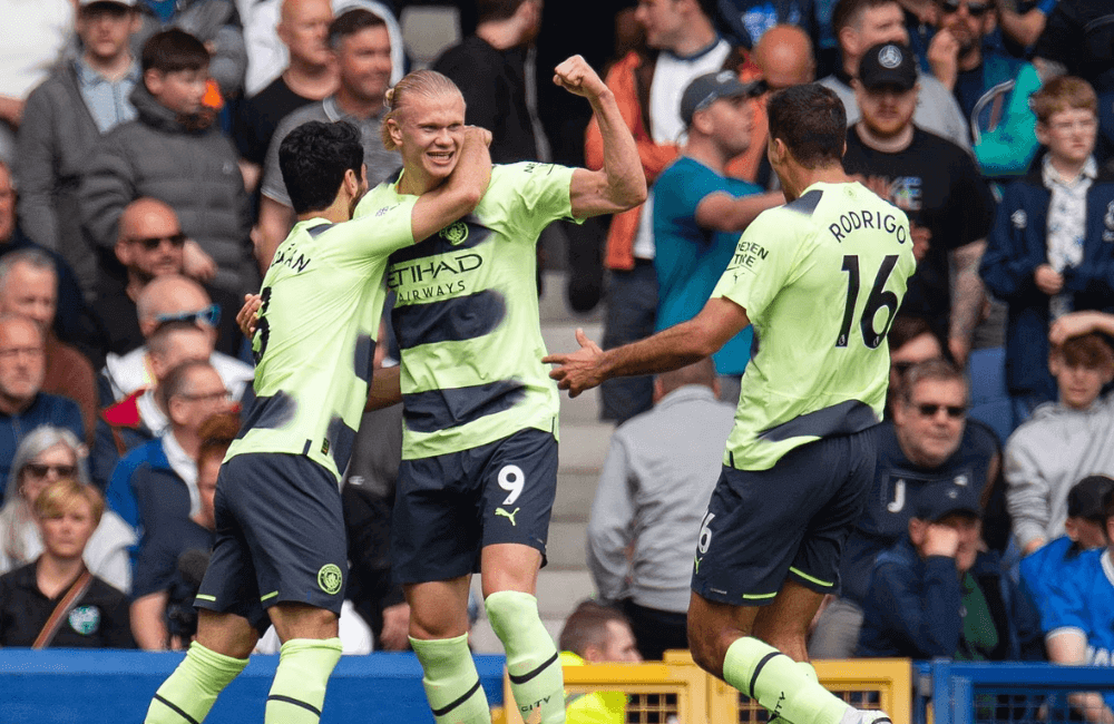 Manchester City goleó al Everton en calidad de visitante, 0-3 en el estadio Goodison Park.