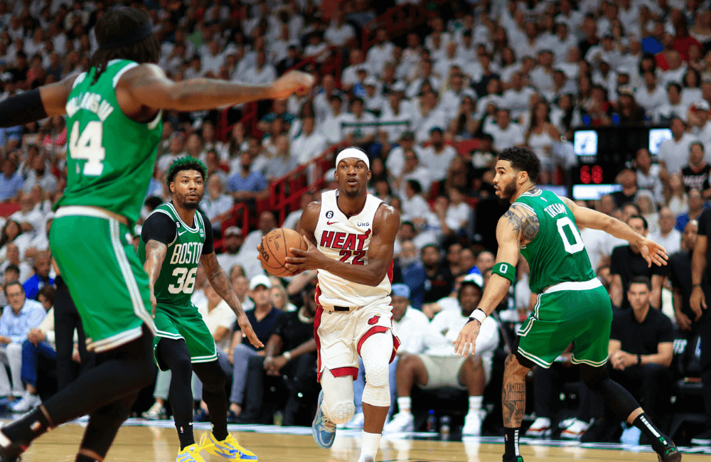 Miami Heat y Boston Celtics tendrán el último choque este lunes.