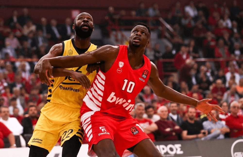 Olympiacos ganaría con cierta facilidad, 84-72 y así avanzar al Final Four.