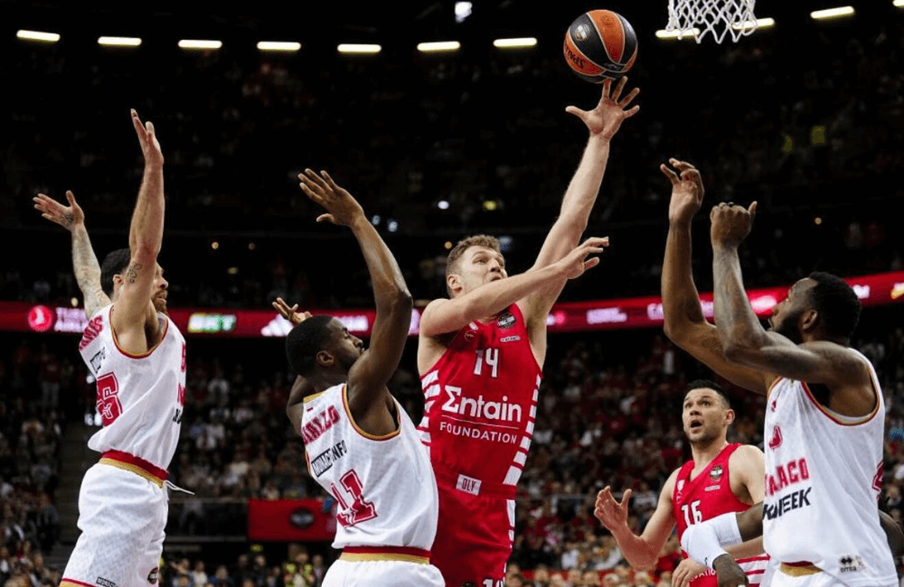 Olympiacos superó al AS Mónaco con marcador de 76-62.