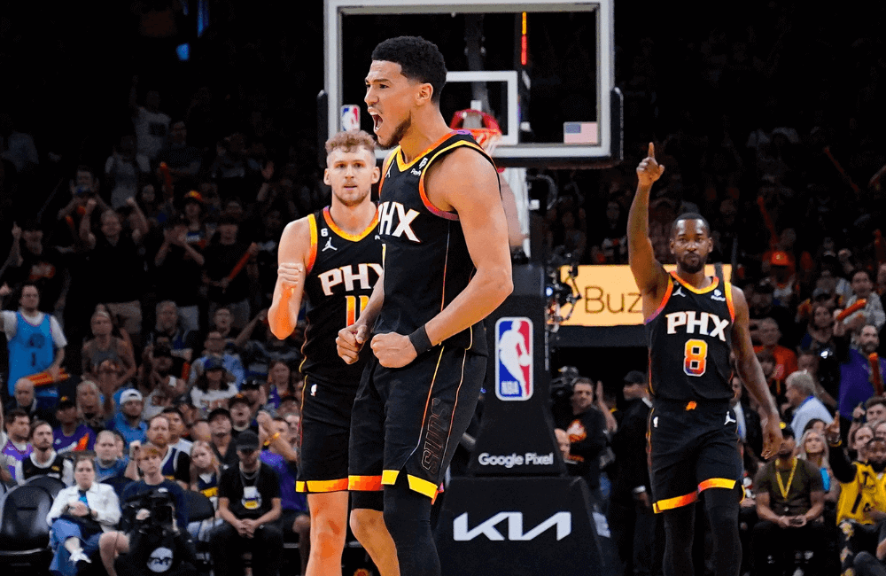 Devin Booker y Kevin Durant agregaron 36 puntos cada uno.