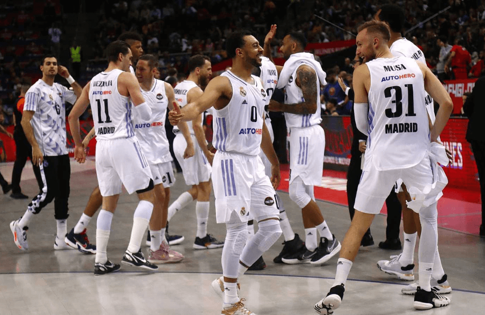 Real Madrid derrotó al Barcelona y jugará la final de la Euroliga.