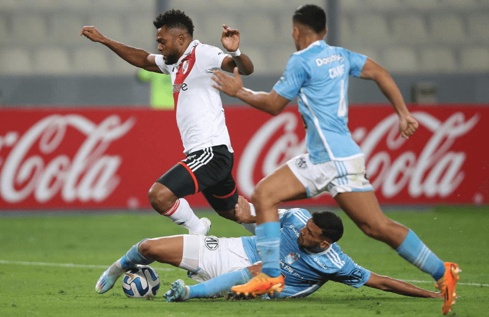 Sporting Cristal y River Plate, llegaron a 4 puntos sumados en el grupo D.