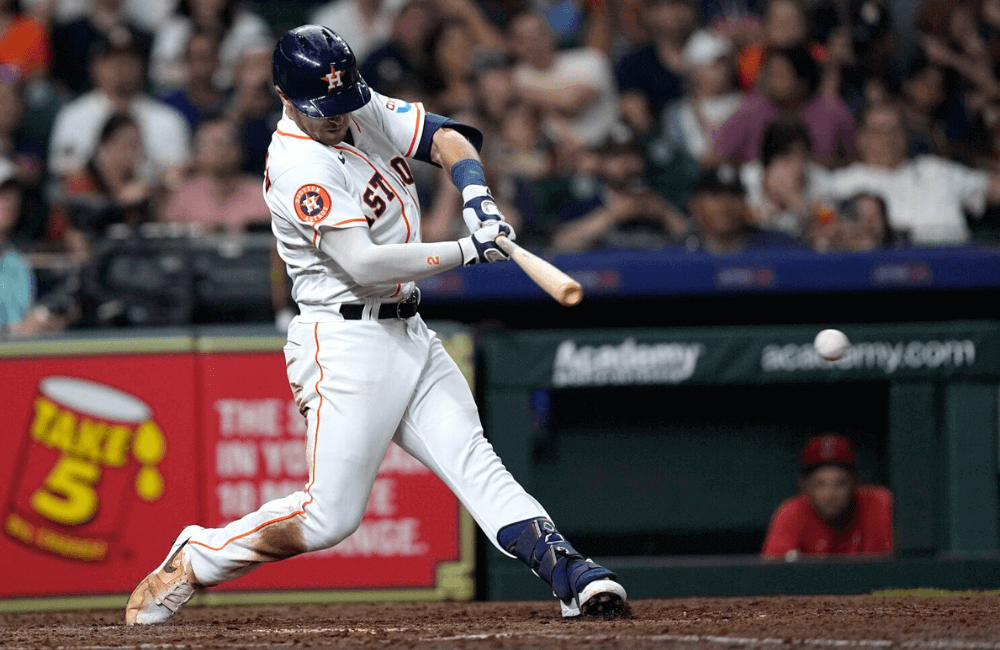 Alex Bregman conectó un imparable en 3 turnos para impulsar 2 carreras en la victoria de Houston.