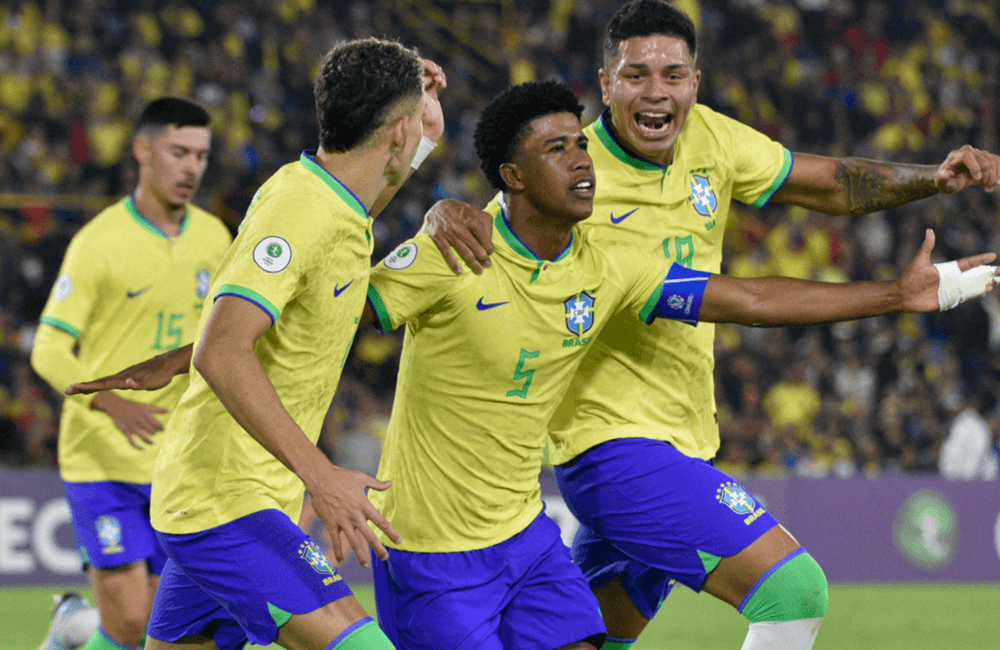 Andrey Santos marcó un doblete en el triunfo de Brasil en el Mundial Sub 20.