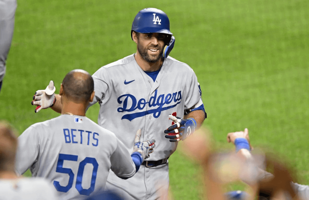 Chris Taylor conectó un jonrón con las bases llenas en el triunfo de Los Dodgers.