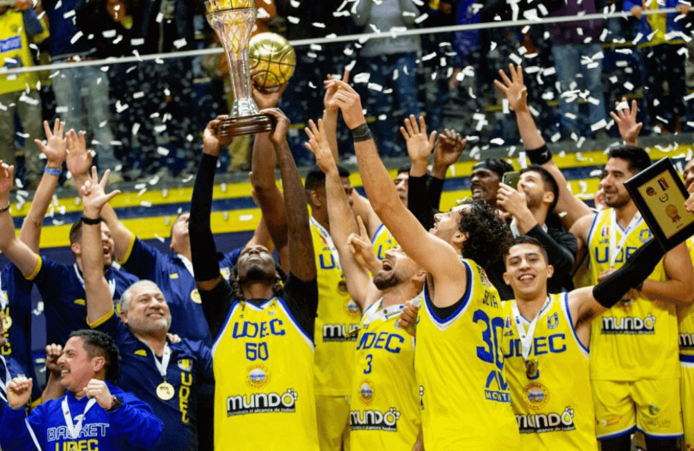 Universidad de Concepción es el primer equipo en ser tricampeón del baloncesto chileno.