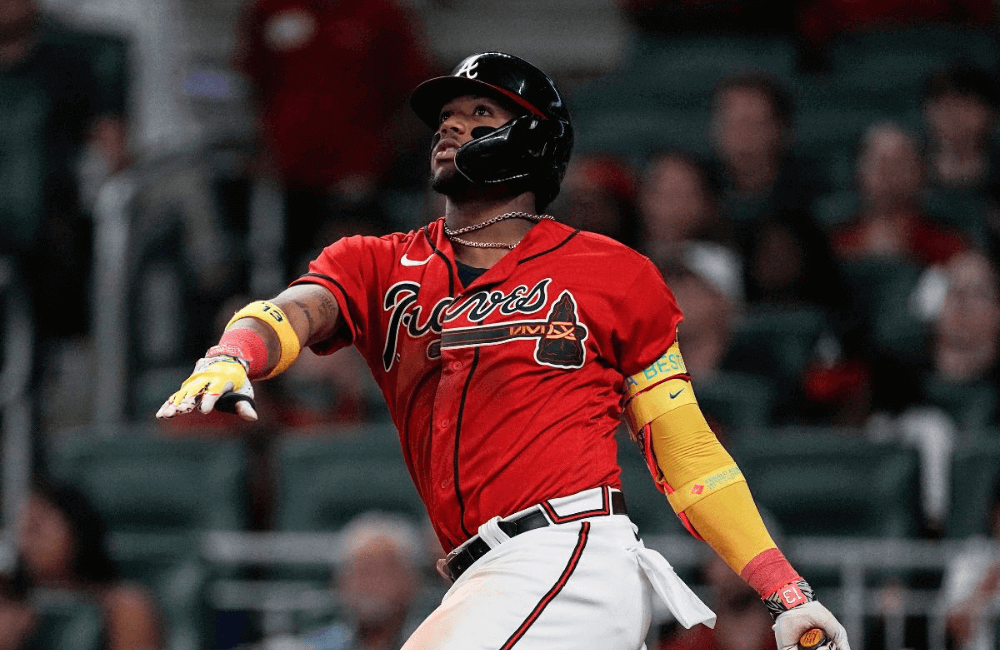 Ronald Acuña Jr suma 20 jonrones y 37 bases robadas antes del Juego de la Estrellas.