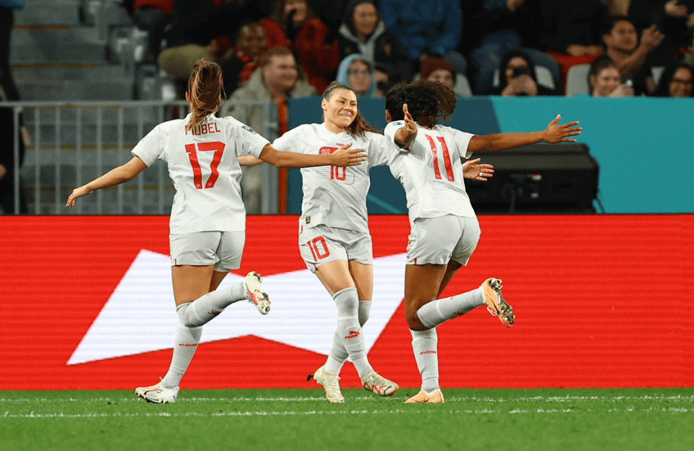 Suiza sumó sus primeros 3 puntos por el Grupo A del Mundial de Fútbol Femenino.