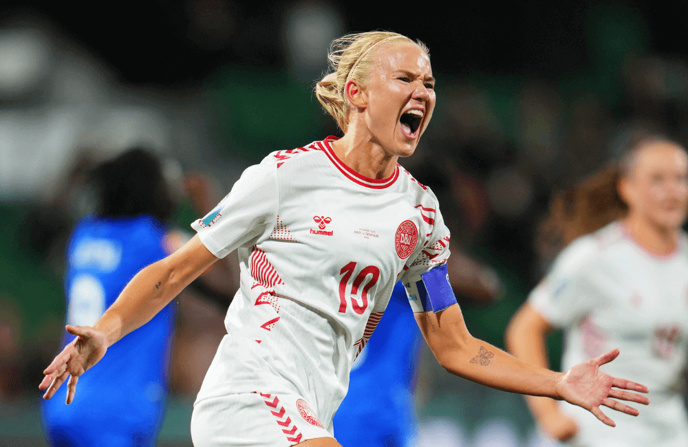 Dinamarca inscribió su nombre en los octavos de final del mundial femenino.