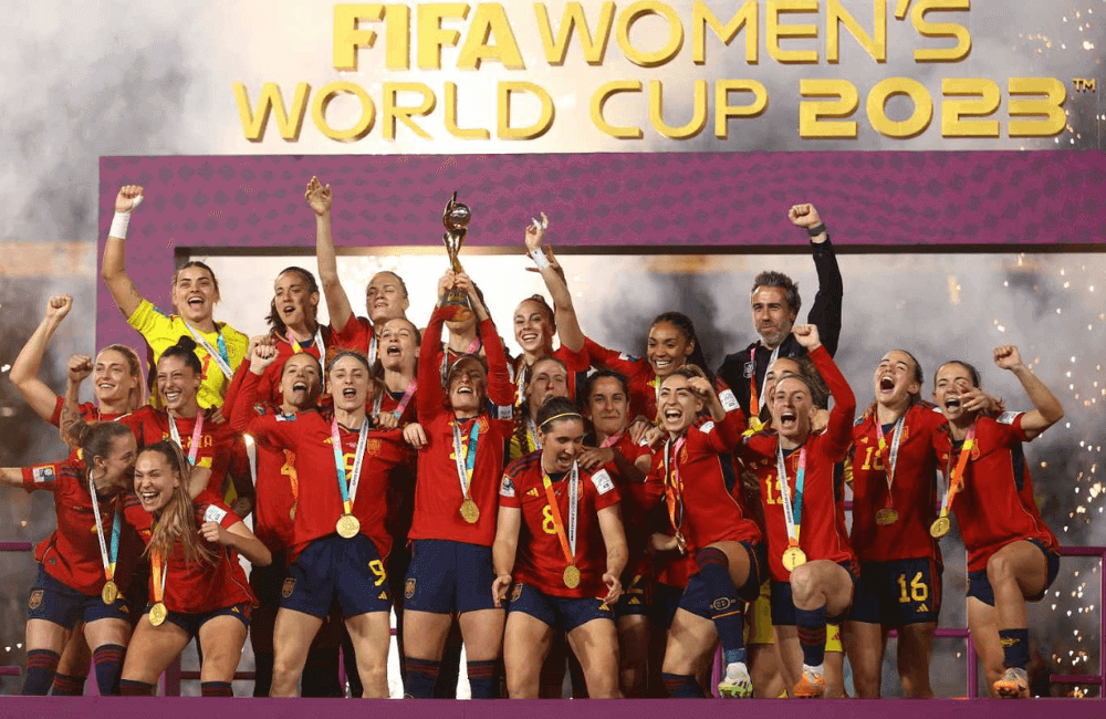 España alzó su primera copa mundial en el fútbol femenino.