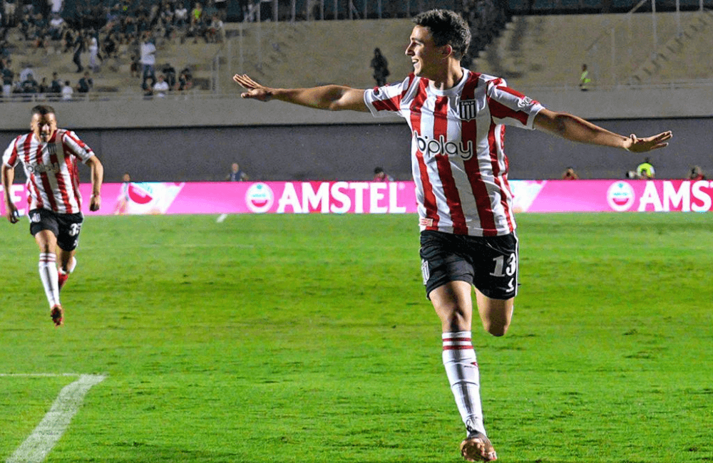 "El Pincha", continúa en carrera por la Copa Sudamericana.