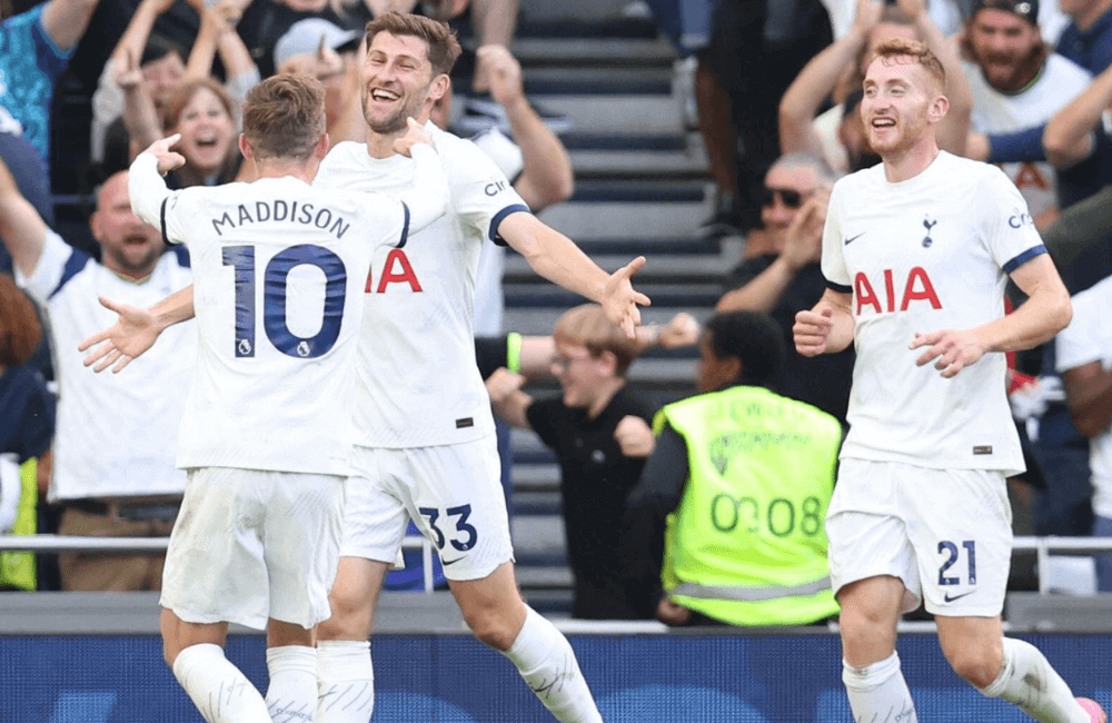 Tottenham llega a 4 puntos en la Premier League.