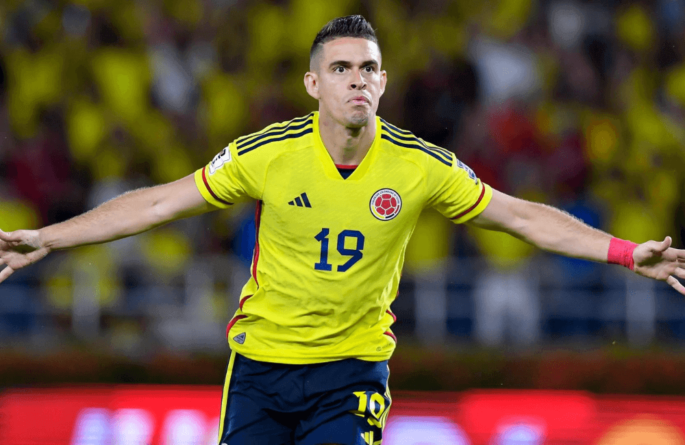 Santos Borré marcó el único gol en la victoria de Colombia ante La Vinotinto.