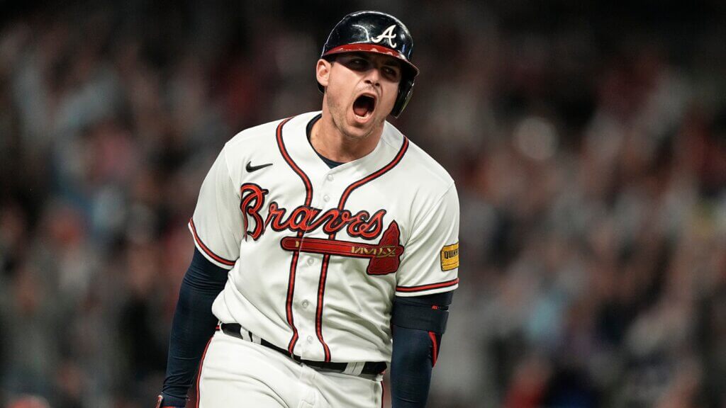 Austin Riley conectó un jonrón de 2 carreras y lideró el triunfo de los Bravos de Atlanta.