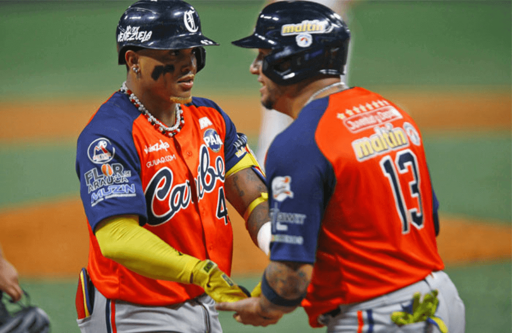 Carines de Anzoátegui derrotaron a los Leones del Caracas en el comienzo de la LVBP.