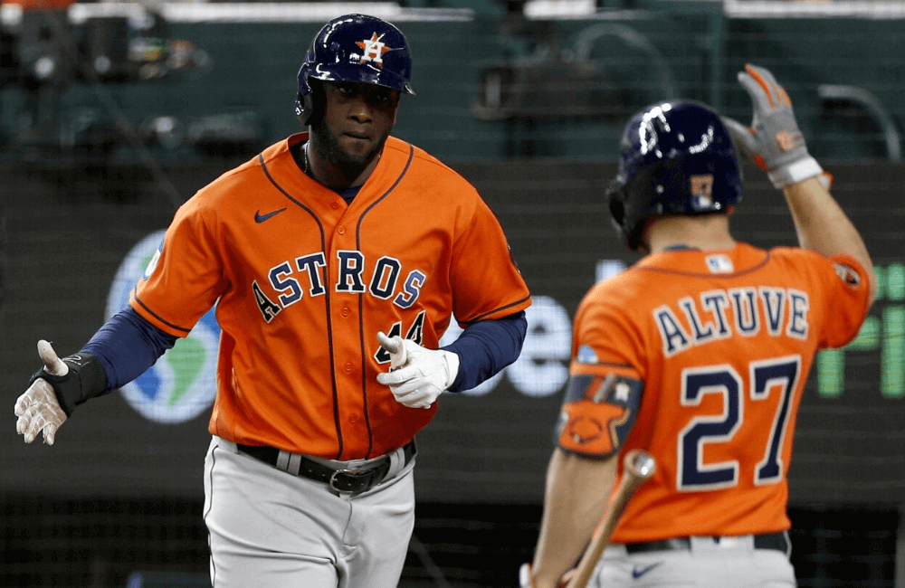 Yordan Álvarez continúa viviendo un gran momento en la ofensiva de los Houston Astros.