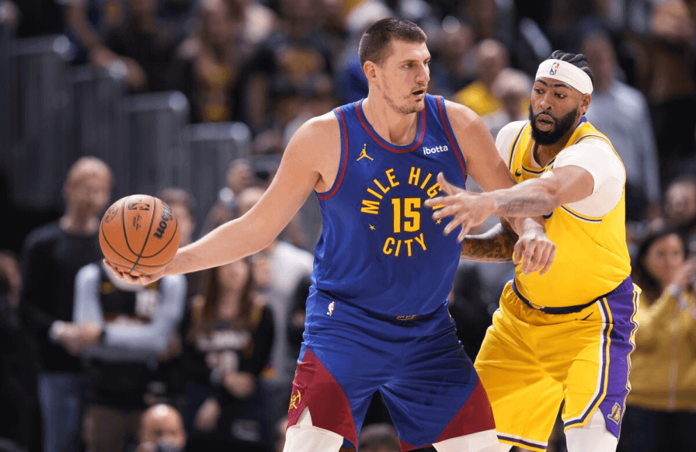 Nikola Jokic agregó su per triple doble de la temporada 2023-24 con Denver Nuggets.