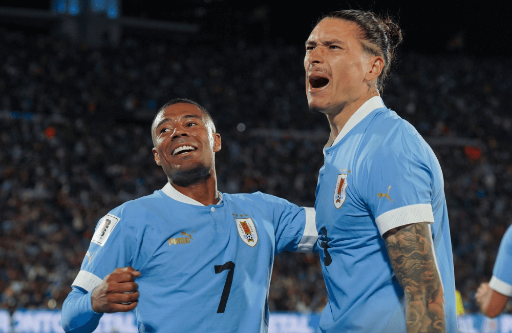 Darwin Núñez y Nicolás De La Cruz fueron los goleadores en el triunfo de Uruguay.