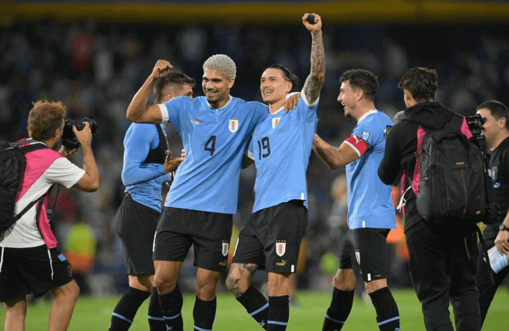 Ronald Araújo y Darwin Núñez aseguraron el triunfo de Uruguay en las Eliminatorias Sudamericanas.