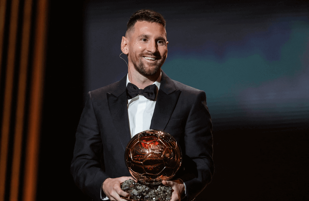 Lionel Messi alzó su octavo balón de oro.