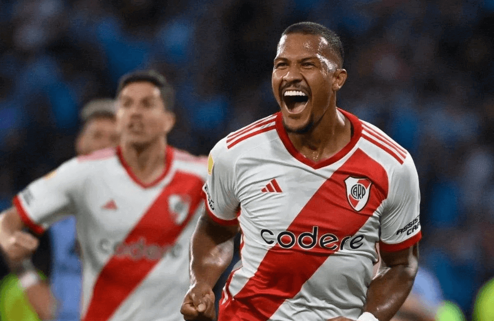 Salomón Rondón marcó en el triunfo de River Plate y avanzan a las semifinales.