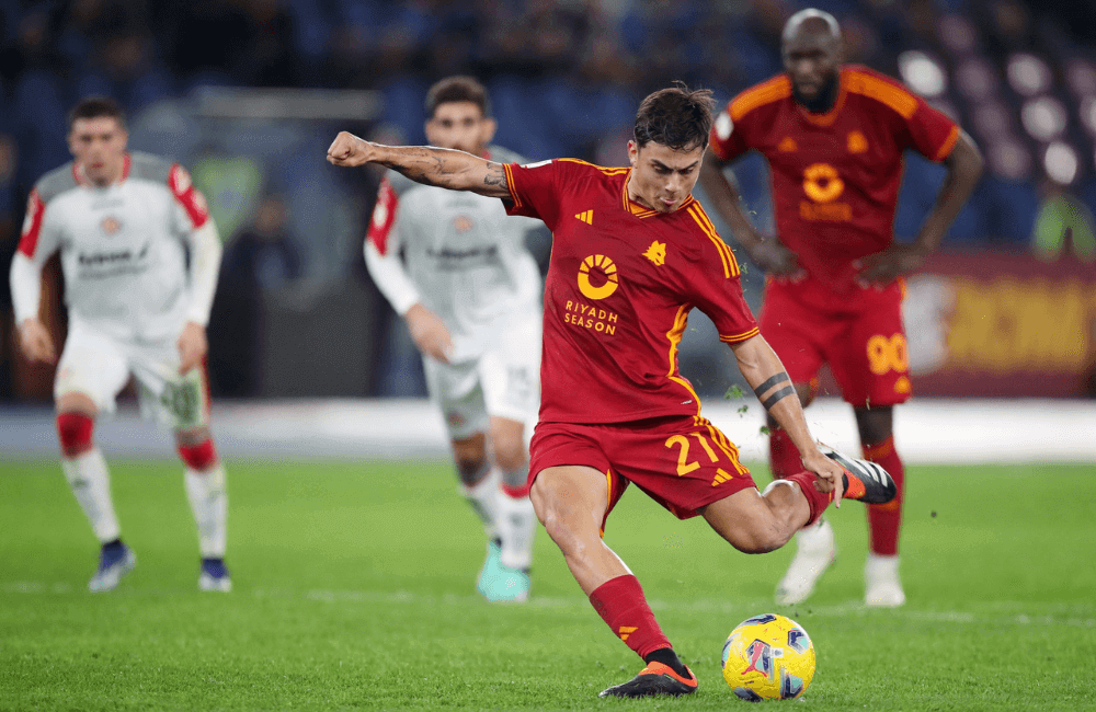 Paulo Dybala anotó el gol del triunfo para el AS Roma.