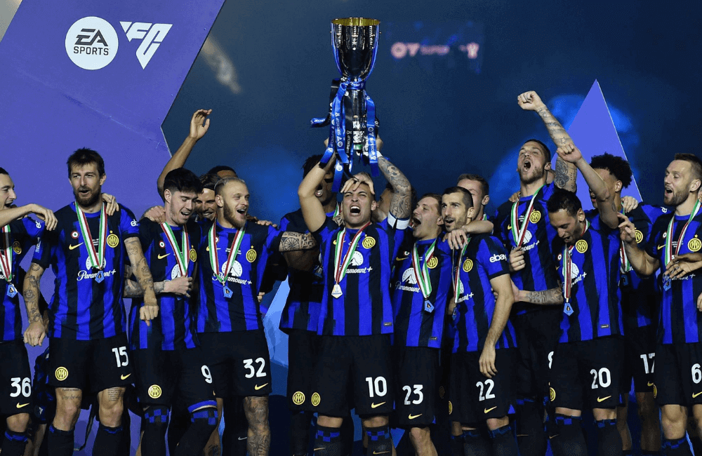 Inter de Milán alzó el primer titulo de la temporada.