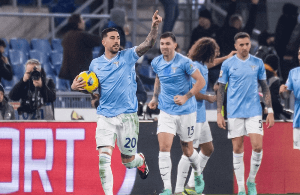 Mattia Zaccagni definió el partido para la Lazio.